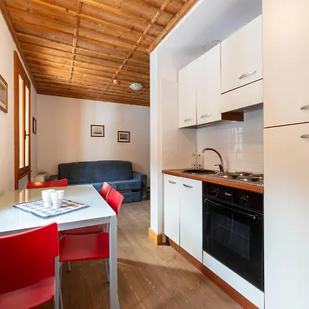 Apartament Attic Historic Building With Air Conditioning *