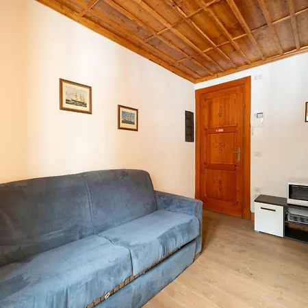 Attic Historic Building With Air Conditioning Apartament Ceresole Reale