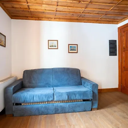 Attic Historic Building With Air Conditioning Apartament *