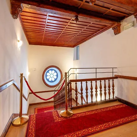 Apartament Attic Historic Building With Air Conditioning *