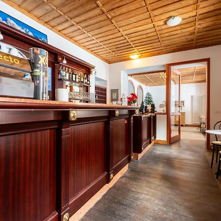 Attic Historic Building With Air Conditioning Apartament Ceresole Reale