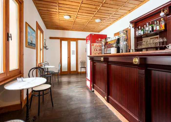 Attic Historic Building With Air Conditioning Apartamento Ceresole Reale