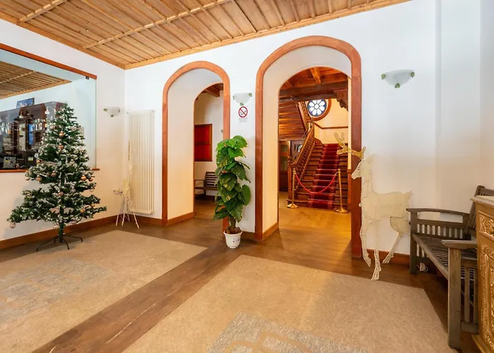 Attic Historic Building With Air Conditioning Apartamento Ceresole Reale