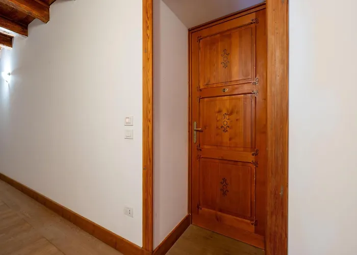 Attic Historic Building With Air Conditioning Ceresole Reale