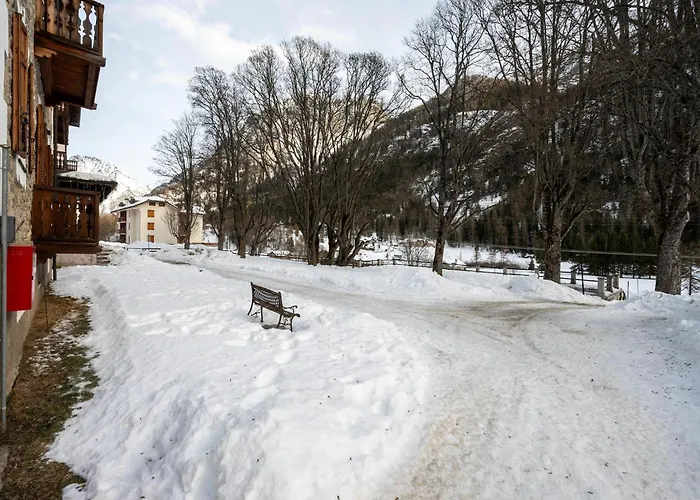 Attic Historic Building With Air Conditioning Ceresole Reale